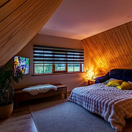 Semesterbostad Milpirtina Guguci *